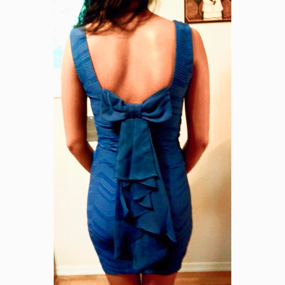 B. Darlin royal blue bow back mini dress size 2